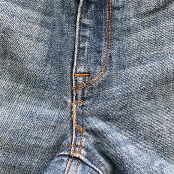 Light Wash J.Crew Jeans in Size 27 - Picture 3 of 9